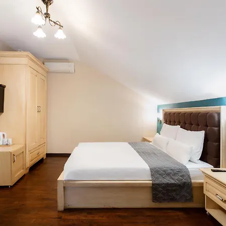 Pensión Skadarlija 4*